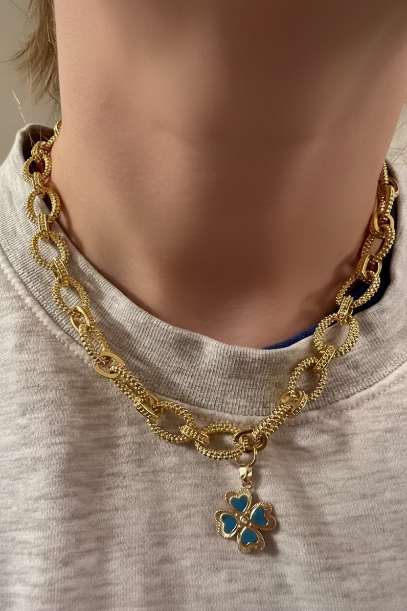 Gold-plated chunky metal chain, turquoise pendant